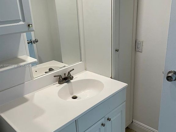 5th image of 851 Three Islands Blvd APT 109