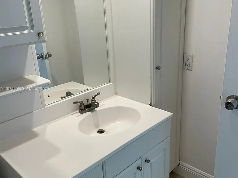 851 Three Islands Blvd #109 — Photo 5