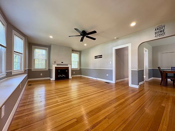 3rd image of 26 Cross St