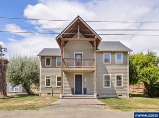 212 Thorpe St, Independence, OR 97351