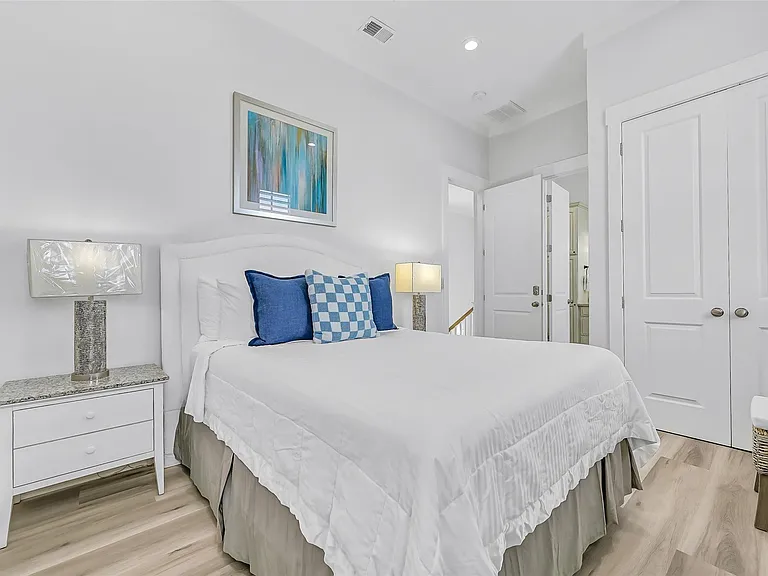 817 Positano Rd — Photo 27