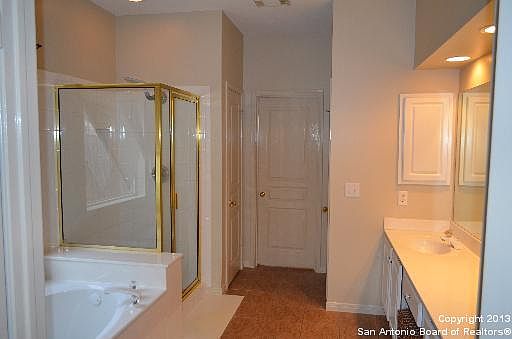 3rd image of 13547 Crescent Creek Dr