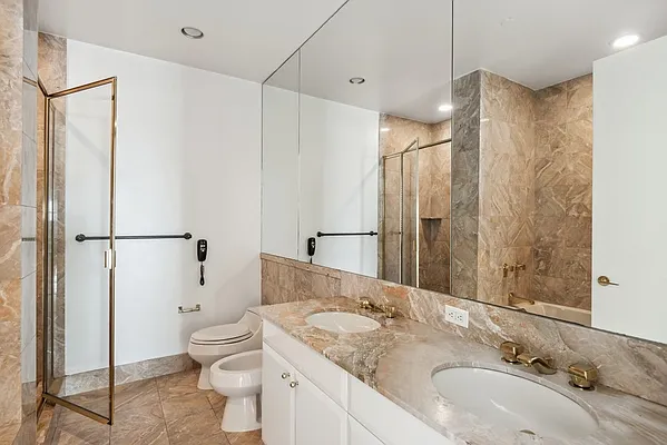 Rented by Compass | media 11