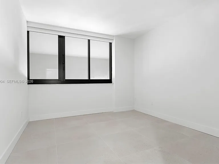 1000 Venetian Way #303 — Photo 11