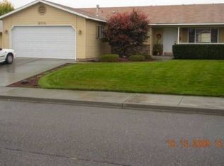 906 S Arthur Pl, Kennewick, WA 99336