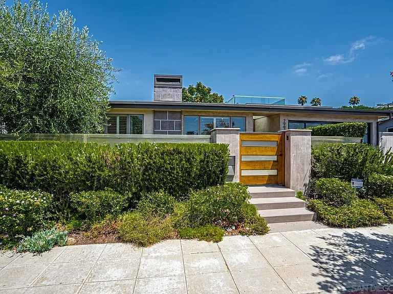 7967 Paseo Del Ocaso — Photo 4