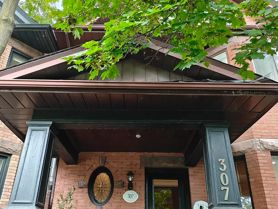 307 Saint George St #1
