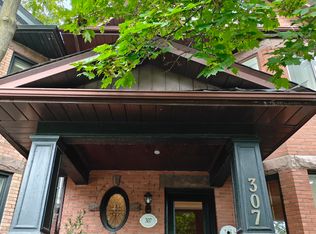 307 Saint George St #1, Toronto, ON M5R2R2