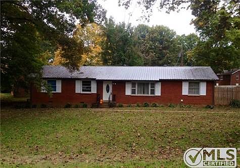 1st image of 223 Downer Dr