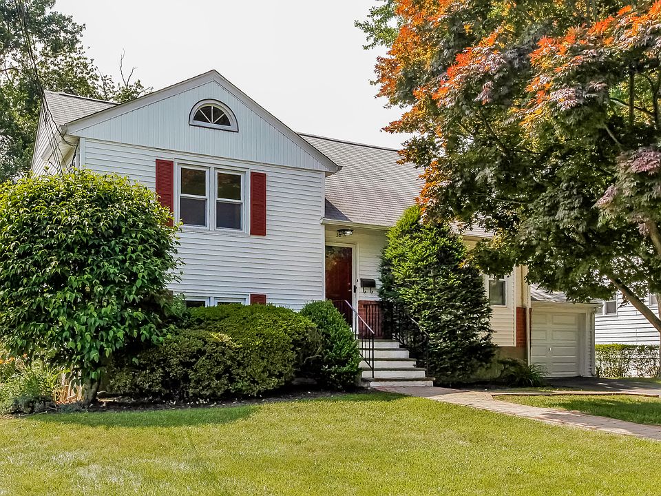 1st image of 38 Primrose Ave