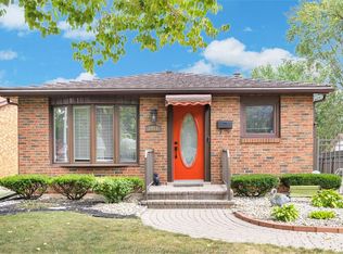 3981 Whitney Ave, Windsor, ON N9C2C7