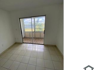 20120 NE 2nd Ave #27, Miami, FL 33179