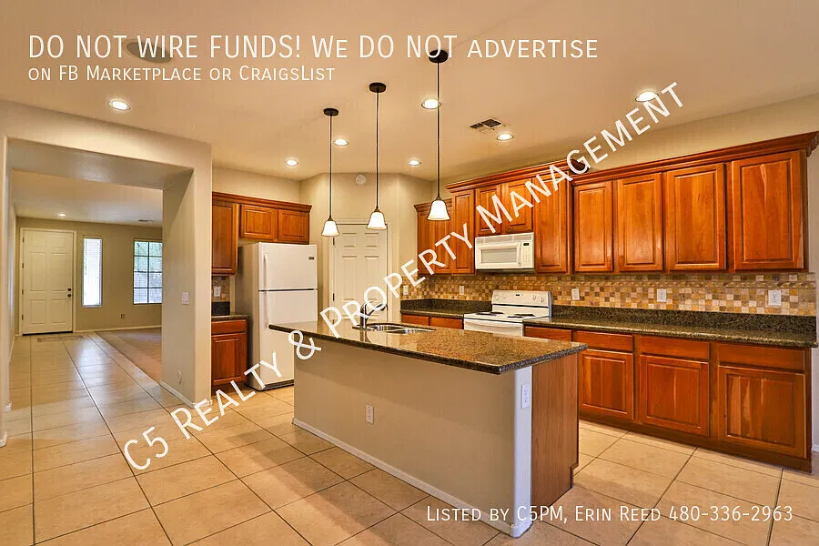 Beautiful 4 Bedroom Home in Casa Grande — Photo 3