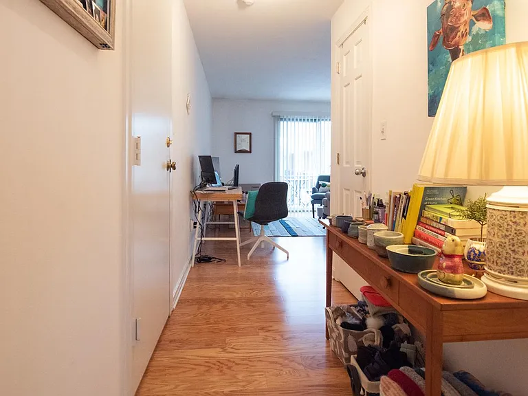 175 Pine St #2L — Photo 6