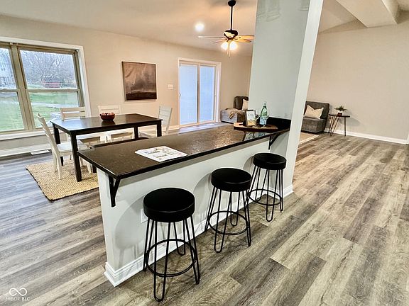 5th image of 645 Queenswood Dr
