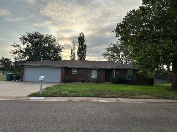 691 Lilac Dr, Liberal, KS 67901