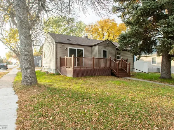 102 2nd St NW, Dilworth, MN 56529