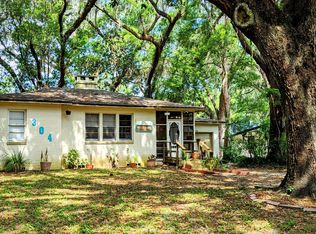 304 NW 25th St, Gainesville, FL 32607