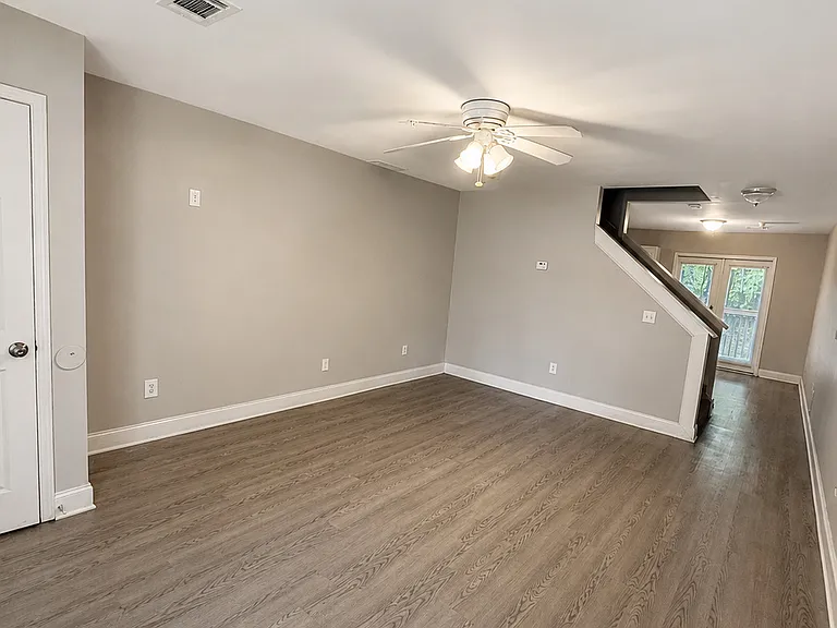 1240 Pinedale Cir NW — Photo 4
