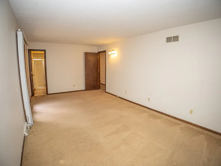 455 Hutton Ln #A — Photo 12