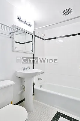 Rented by City Wide Apartments | media 4