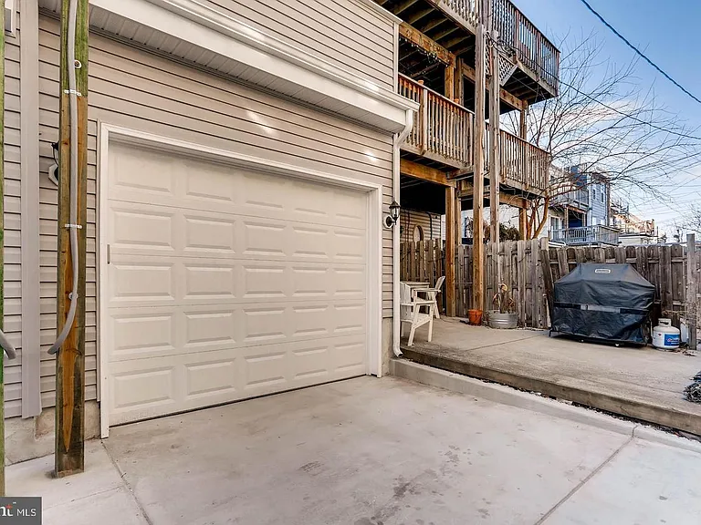 1751 S Hanover St — Photo 23