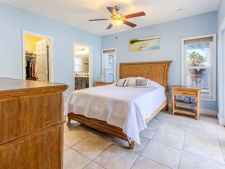 2920 Edgewood Ln — Photo 11