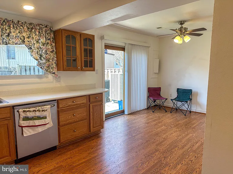13327 Schwenger Pl — Photo 13