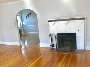 130 Walker Rd #2, Swampscott, MA 01907