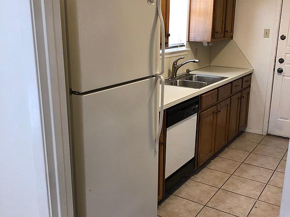 4th image of 223 Kettler Dr