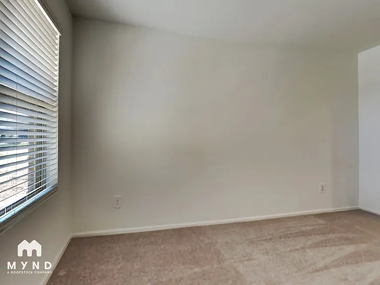513 Brook Terrance Ln — Photo 17