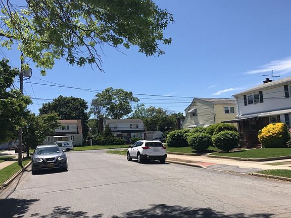 5th image of 126 Sayre Pl