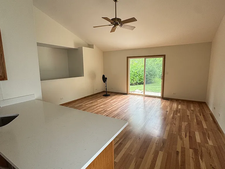 Casey Ln — Photo 4