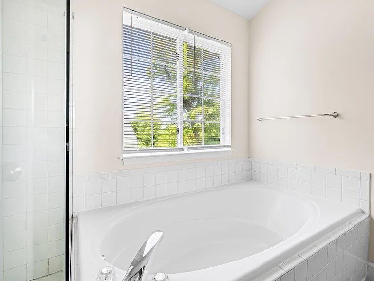 2902 Jessica Ct — Photo 26