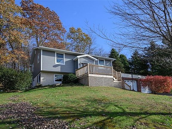 3rd image of 51 Iris St