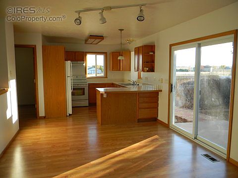 3rd image of 809 5th St