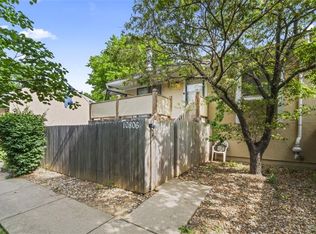 10806 Westgate Rd, Overland Park, KS 66210