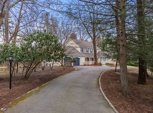 21 Highland Cir, Wayland, MA 01778