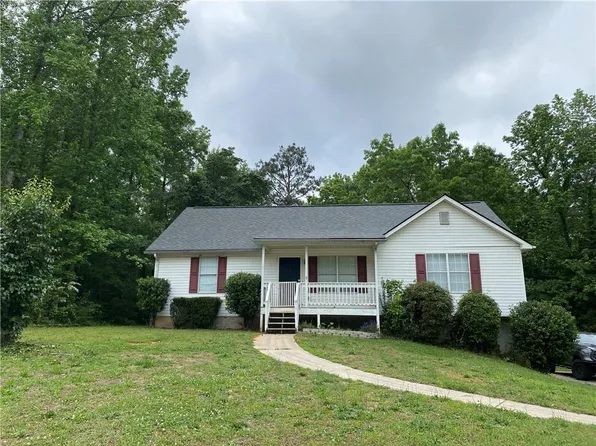 50 Glenmore Dr, Kingston, GA 30145
