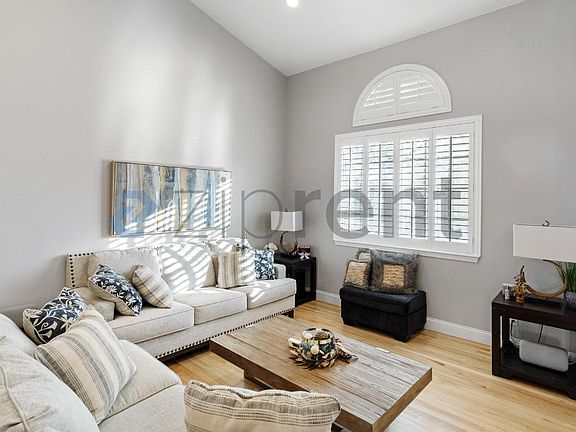 5th image of 9420 Greenham Cir