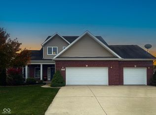 2791 Bluebell Ct, Columbus, IN 47201