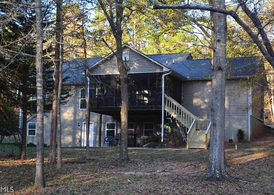 1st image of 427 Chateau Dr