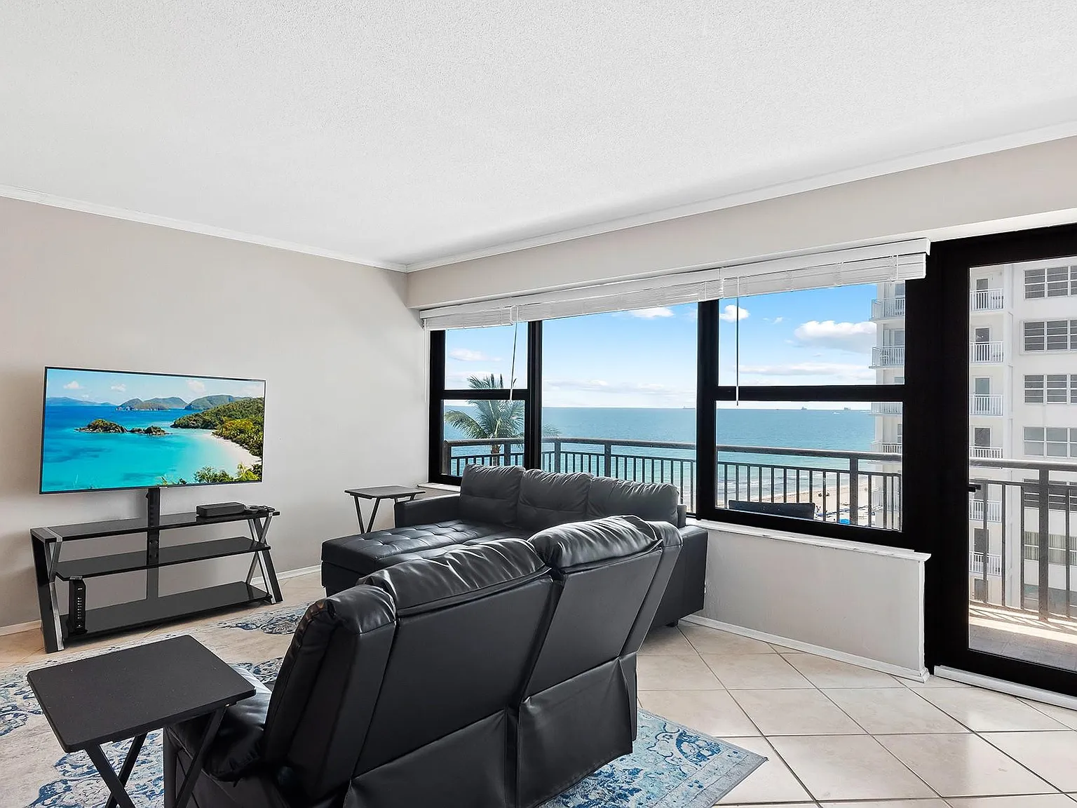 Galt Ocean Club — Photo 1