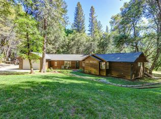 11990 Dogwood Rd, Grass Valley, CA 95945