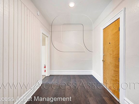 5th image of 405 Glenwood Dr APT 2