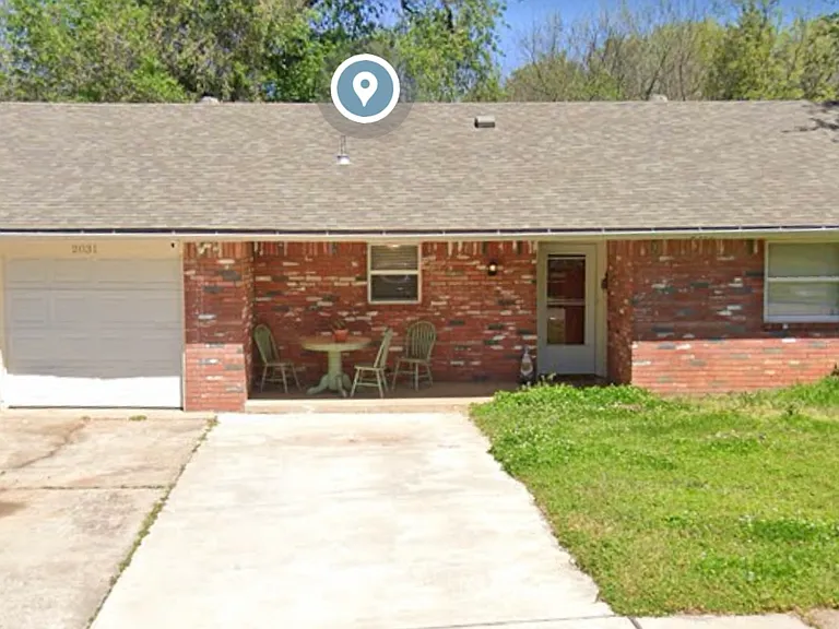 2031 Allenhurst St — Photo 1