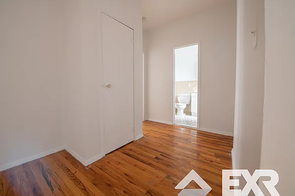 Rented by EXR | media 14