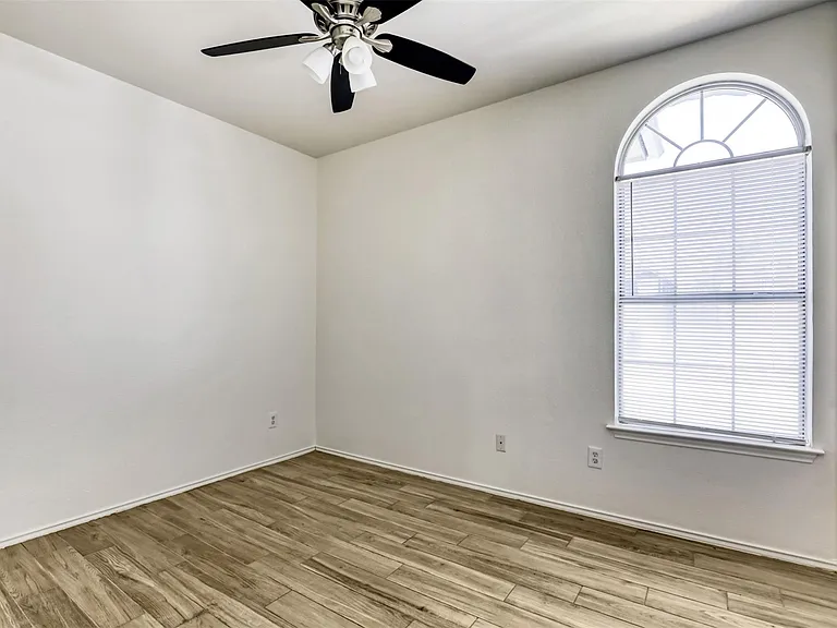 14601 Montoro Dr — Photo 9