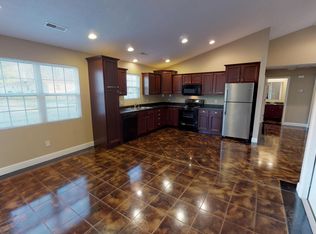 40 Easterly Dr, Murphysboro, IL 62966