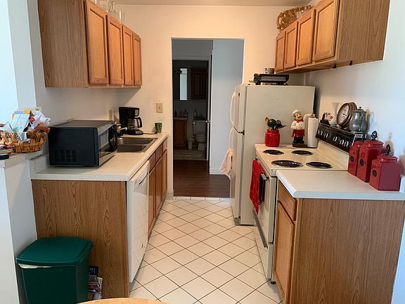 2nd image of 7422 Brookdale Dr APT 108